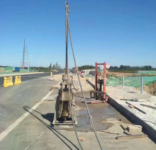 平泉公路高聚物注浆加固